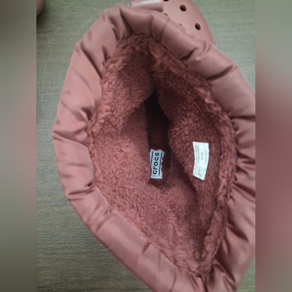 CROCS Burgundy Rain & Snow Boots with Textured Sole - Picture 9 of 9